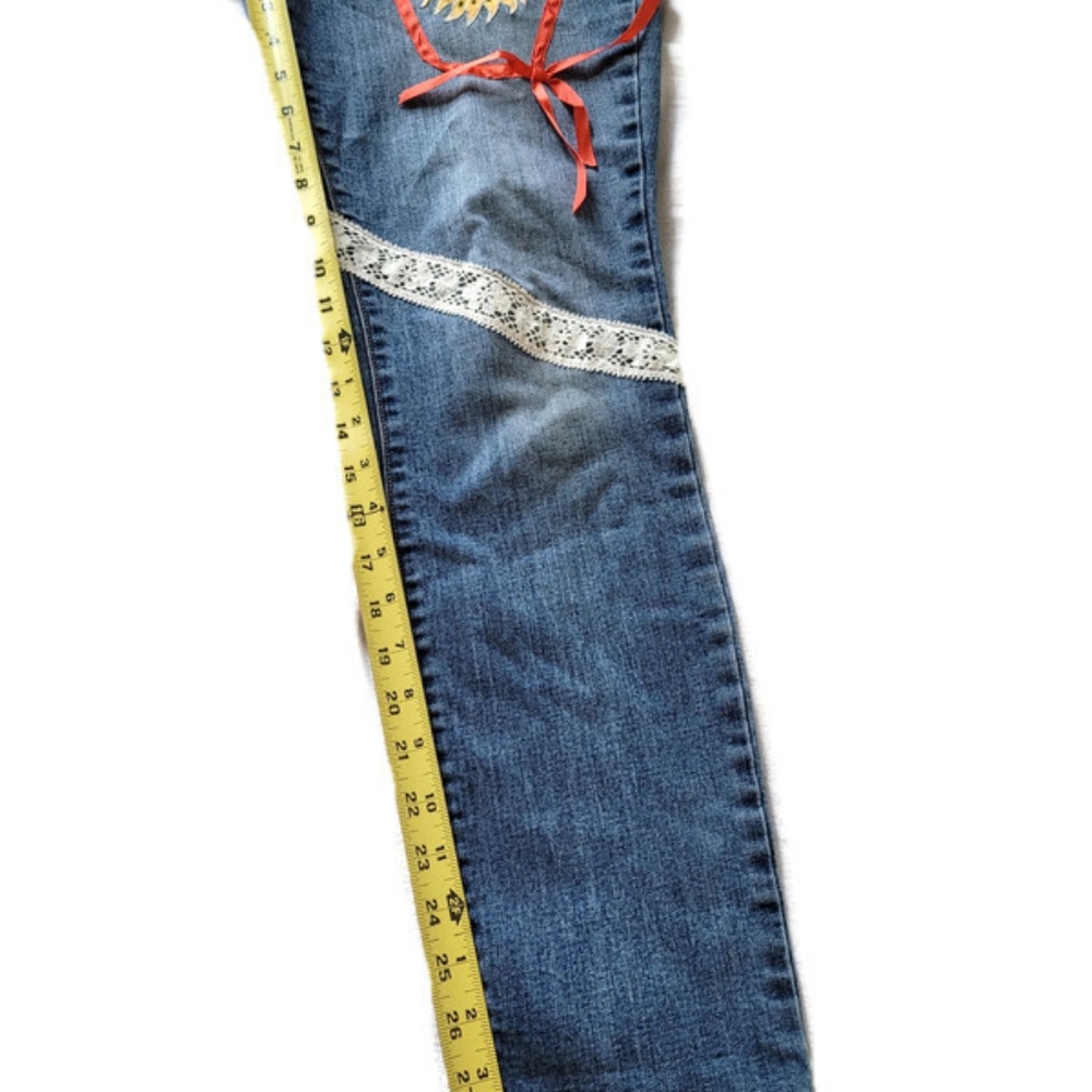 Women's Blue Jeans with Patchwork Design - Picture 4 of 14